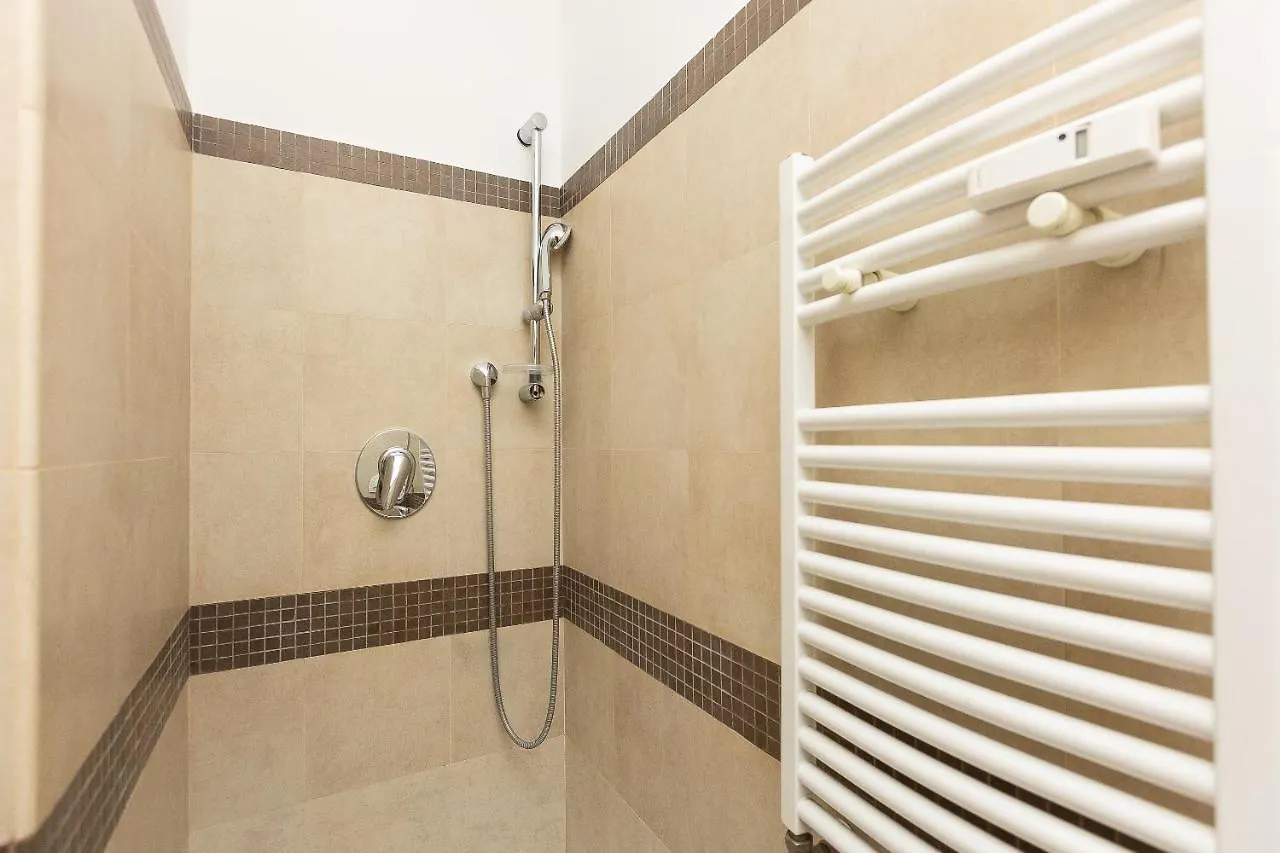 Cesare Apartment By Rental In Rome