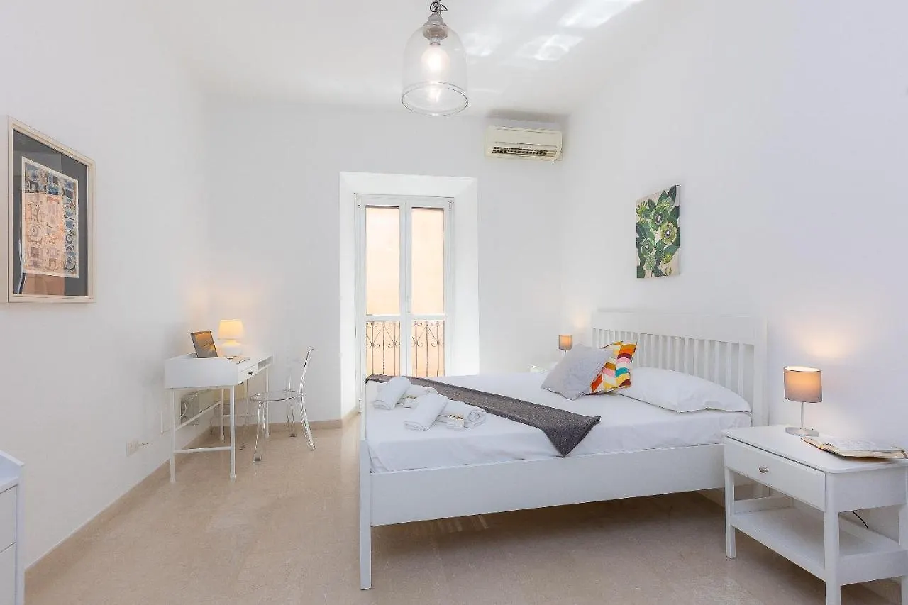 Cesare Apartment By Rental In Rome