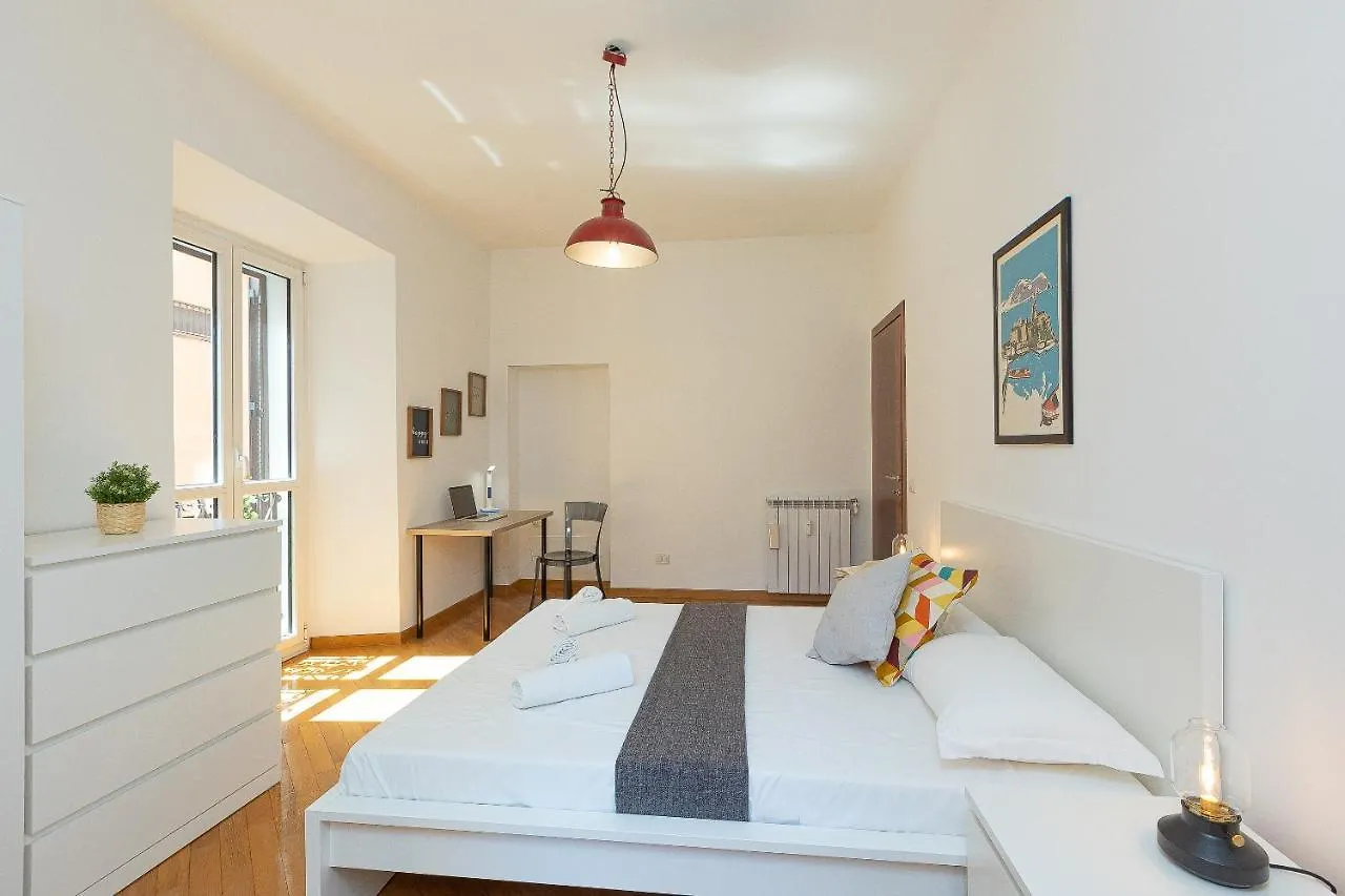 Cesare Apartment By Rental In Rome 0*,