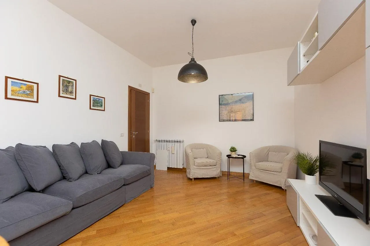 Cesare Apartment By Rental In Rome