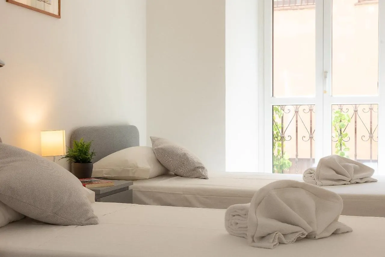 Cesare Apartment By Rental In Rome